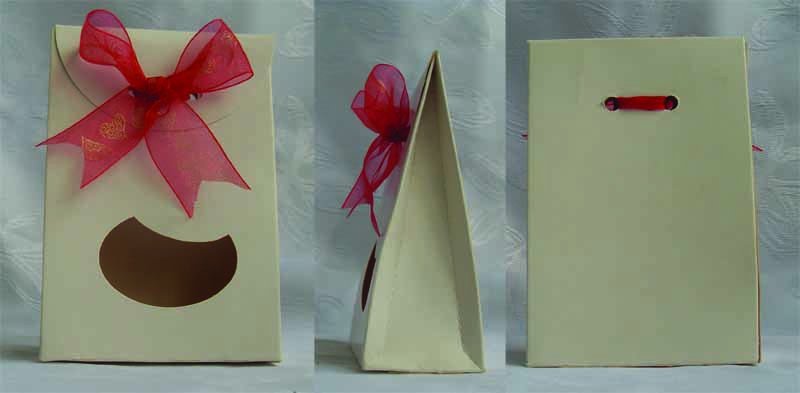 Poly Purse Box
